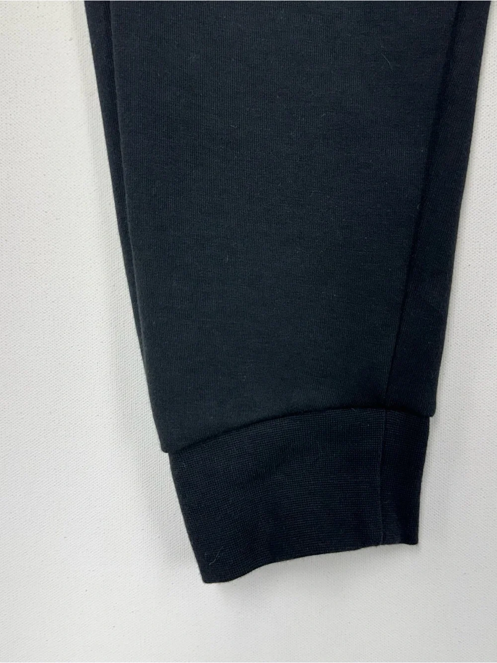 Nike Tech Fleece Joggers Sweatpants Men’s Medium Black Gray Active Training Gym